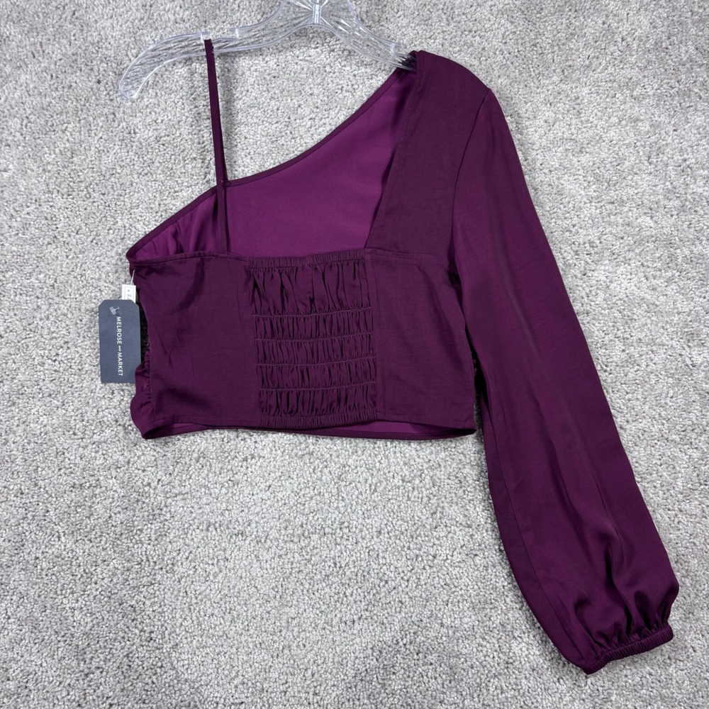 Melrose and Market Womens Plum Purple One Shoulder Crop Top Medium NWT‎